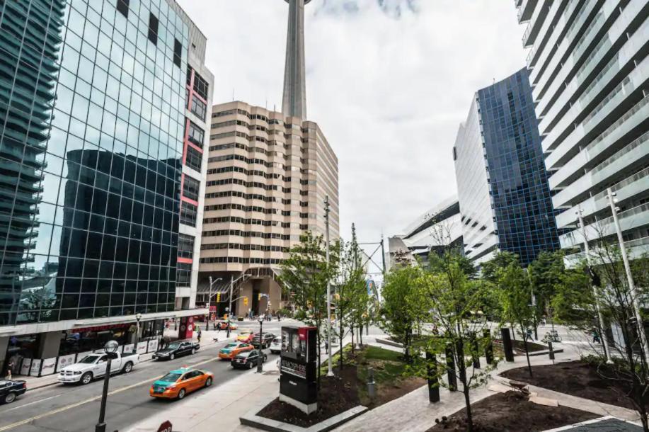 Skyline Suites - Walk To Mtcc, Acc, Rogers Centre & Entertainment District Toronto Zewnętrze zdjęcie